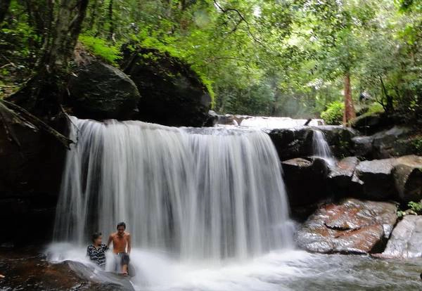 Suối Tranh Phú Quốc. Ảnh: Panoramio Suối Tranh Phú Quốc. Ảnh: Panoramio