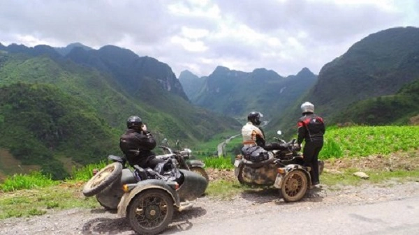 Chiếc Ural Sidecar trên đường phượt Hà Giang. Ảnh: Cuong's Motorbike Adventure. Chiếc Ural Sidecar trên đường phượt Hà Giang. Ảnh: Cuong's Motorbike Adventure.