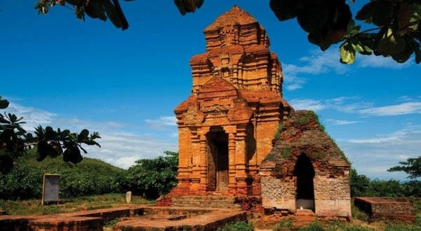 Po Sah Inư với nét đẹp bí ẩn và xưa cổ. Ảnh: diadiemdulich.com Po Sah Inư với nét đẹp bí ẩn và xưa cổ. Ảnh: diadiemdulich.com