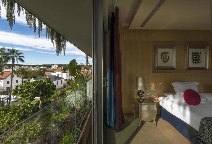 Mỗi phòng đều có điều hòa, TV và minibar. Tầm nhìn hướng ra biển hoặc thị trấn Sitges. Mỗi phòng đều có điều hòa, TV và minibar. Tầm nhìn hướng ra biển hoặc thị trấn Sitges.