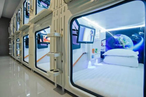 Khách sạn con nhộng (capsule) xuất hiện đầu tiên ở Nhật Bản, chú trọng vào việc tiết kiệm diện tích. Ảnh: Kaiteki khach-san-con-nhong-gia-8-usd-mot-dem-o-sai-gon-ivivu