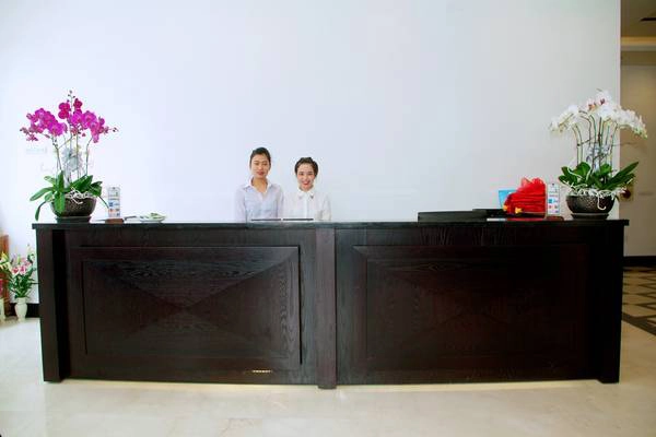 Quầy lễ tân Quầy lễ tân