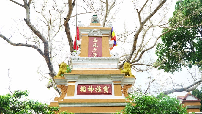 Chùa có kiến trúc chữ Tam gồm 3 dãy nhà ngang nối liền nhau: chính điện, giảng đường và trai đường. Trải qua 274 năm, chùa có tổng cộng 11 đời trụ trì. Chùa có kiến trúc chữ Tam gồm 3 dãy nhà ngang nối liền nhau: chính điện, giảng đường và trai đường. Trải qua 274 năm, chùa có tổng cộng 11 đời trụ trì.