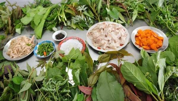 Món lẩu rau rừng lạ miệng. Món lẩu rau rừng lạ miệng.