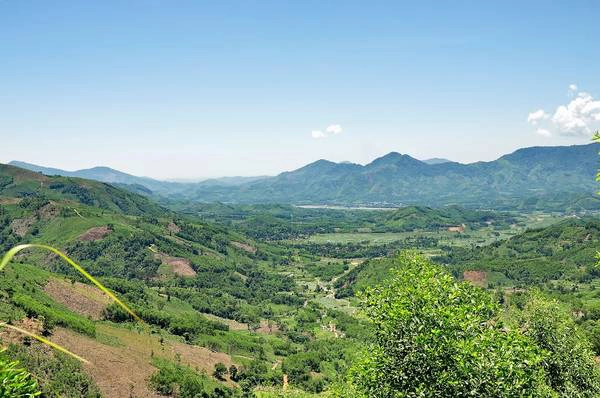 Thung lũng Thanh An. Ảnh: Chế Trung Hiếu