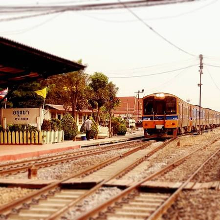 Tàu hỏa là phương tiện được nhiều du khách lựa chon khi đến Ayutthaya. Ảnh: alex_darl/ instagram Tàu hỏa là phương tiện được nhiều du khách lựa chon khi đến Ayutthaya. Ảnh: alex_darl/ instagram