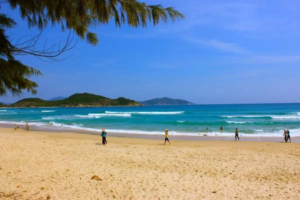 Một góc bãi Bình Tiên hoang sơ, thuần khiết. Ảnh: Photobucket Một góc bãi Bình Tiên hoang sơ, thuần khiết. Ảnh: Photobucket
