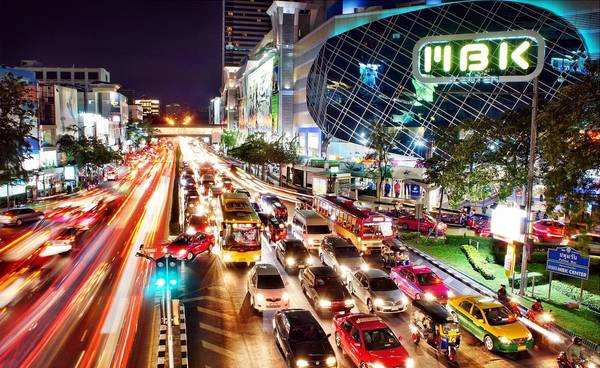Xe sẽ đưa du khách đến khu trung tâm hoặc siêu thị lớn tại Bangkok để tham quan, tự do mua sắm. xe sẽ đưa du khách đến khu trung tâm hoặc siêu thị lớn tại Bangkok để tham quan, tự do mua sắm.