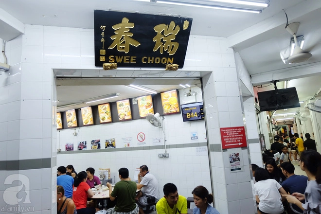 Swee Choon Tim Sum có cả chỗ ngồi trong nhà kín và bên ngoài cho khách. (Ảnh BB)