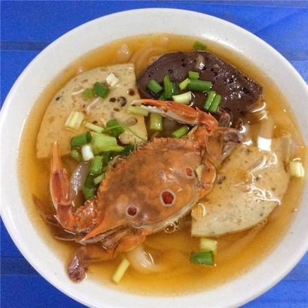 kham-pha-khu-pho-an-uong-dinh-dam-xa-dan-ivivu-5