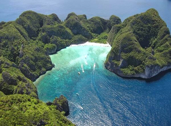 Đảo Phi Phi - Ảnh: wp