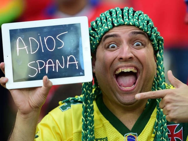 World Cup thu hút sự quan tâm theo dõi của hàng trăm triệu trái tim hâm mộ trái bóng tròn trên khắp thế giới. World Cup thu hút sự quan tâm theo dõi của hàng trăm triệu trái tim hâm mộ trái bóng tròn trên khắp thế giới.