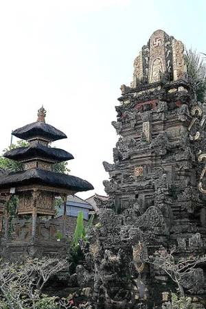 Những kiểu tháp đặc trưng ở Bali.
