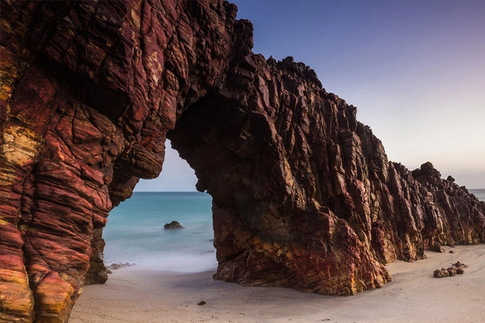 Đến với Jericoacoara, du khách có vô vàn hoạt động thể chất, khám phá vẻ đẹp thiên nhiên. Lướt sóng, chèo thuyền kayak trên biển, chèo ván đứng đi dọc các con sông hay thám hiểm cung đường dẫn đến hòn đá The Arched - biểu tượng của Jericoacoara trên bãi biển Malhada mang đến những trải nghiệm khó quên. Đến với Jericoacoara, du khách có vô vàn hoạt động thể chất, khám phá vẻ đẹp thiên nhiên. Lướt sóng, chèo thuyền kayak trên biển, chèo ván đứng đi dọc các con sông hay thám hiểm cung đường dẫn đến hòn đá The Arched - biểu tượng của Jericoacoara trên bãi biển Malhada mang đến những trải nghiệm khó quên.