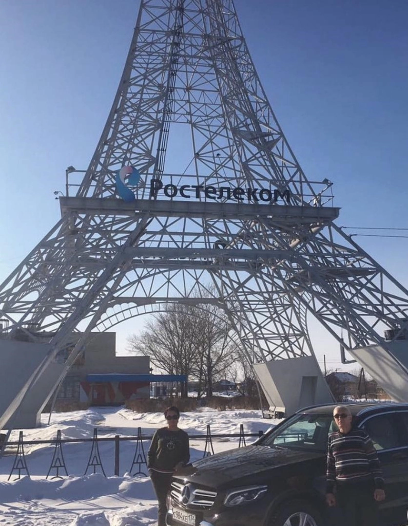 khong-den-phap-van-co-the-check-in-voi-nhung-phien-ban-eiffel-nay-ivivu-9