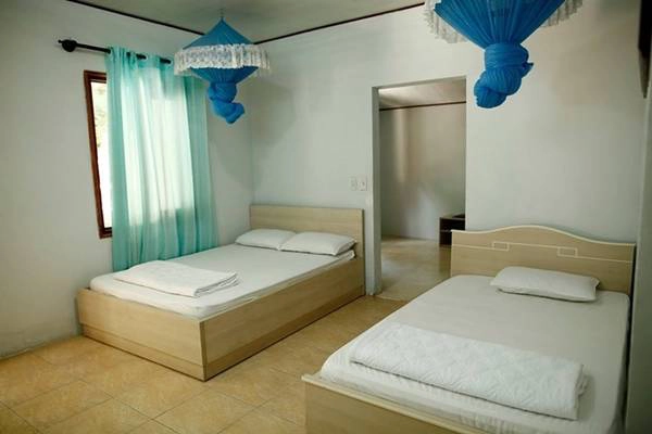 Giá tiền của các phòng phụ thuộc vào nội thất, tiện nghi, có hoặc không tủ lạnh, máy lạnh, tivi... tùy vào nhu cầu của khách nghỉ.