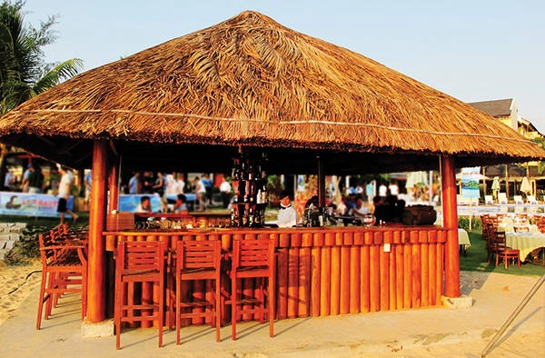 Breezee Bar. Ảnh: iVIVU.com