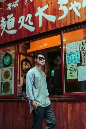 Ngoài là cơ sở kinh doanh, khu phố còn là nơi sinh sống của khoảng 300 hộ dân người Nhật nên vẫn lưu giữ được nhiều nét văn hóa đặc trưng, nhất là sự văn minh, sạch sẽ, không ồn ào.