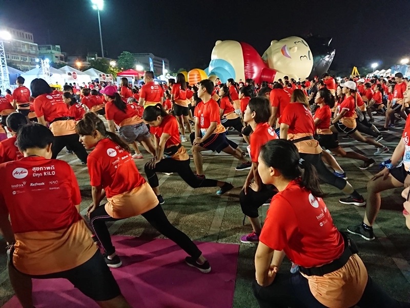 Dù cuộc đua ngày thứ hai diễn ra khá sớm nhưng rất đông người đến tham gia Dù cuộc đua ngày thứ hai diễn ra khá sớm nhưng rất đông người đến tham gia