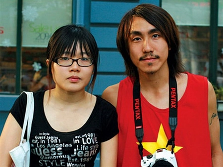 Cặp đôi người Hongkong bị mất hết giấy tờ