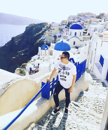 kinh-nghiem-di-santorini-sang-chanh-nhu-ngoc-trinh-ivivu-11