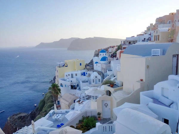 kinh-nghiem-di-santorini-sang-chanh-nhu-ngoc-trinh-ivivu-15