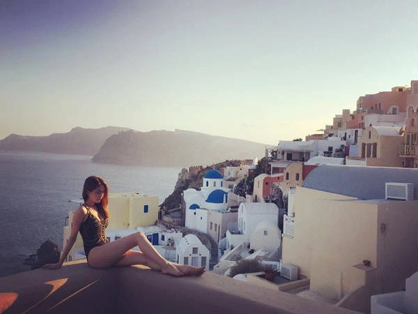 kinh-nghiem-di-santorini-sang-chanh-nhu-ngoc-trinh-ivivu-4