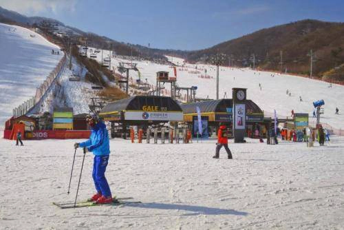Konjiam là địa điểm trượt tuyết yêu thích gần thành phố Seoul. Ảnh: lonelyplanet Konjiam là địa điểm trượt tuyết yêu thích gần thành phố Seoul. Ảnh: lonelyplanet
