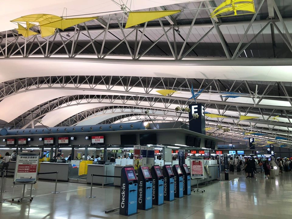 Quầy check-in sân bay quốc tế Kansai (KIX). Quầy check-in sân bay quốc tế Kansai (KIX).