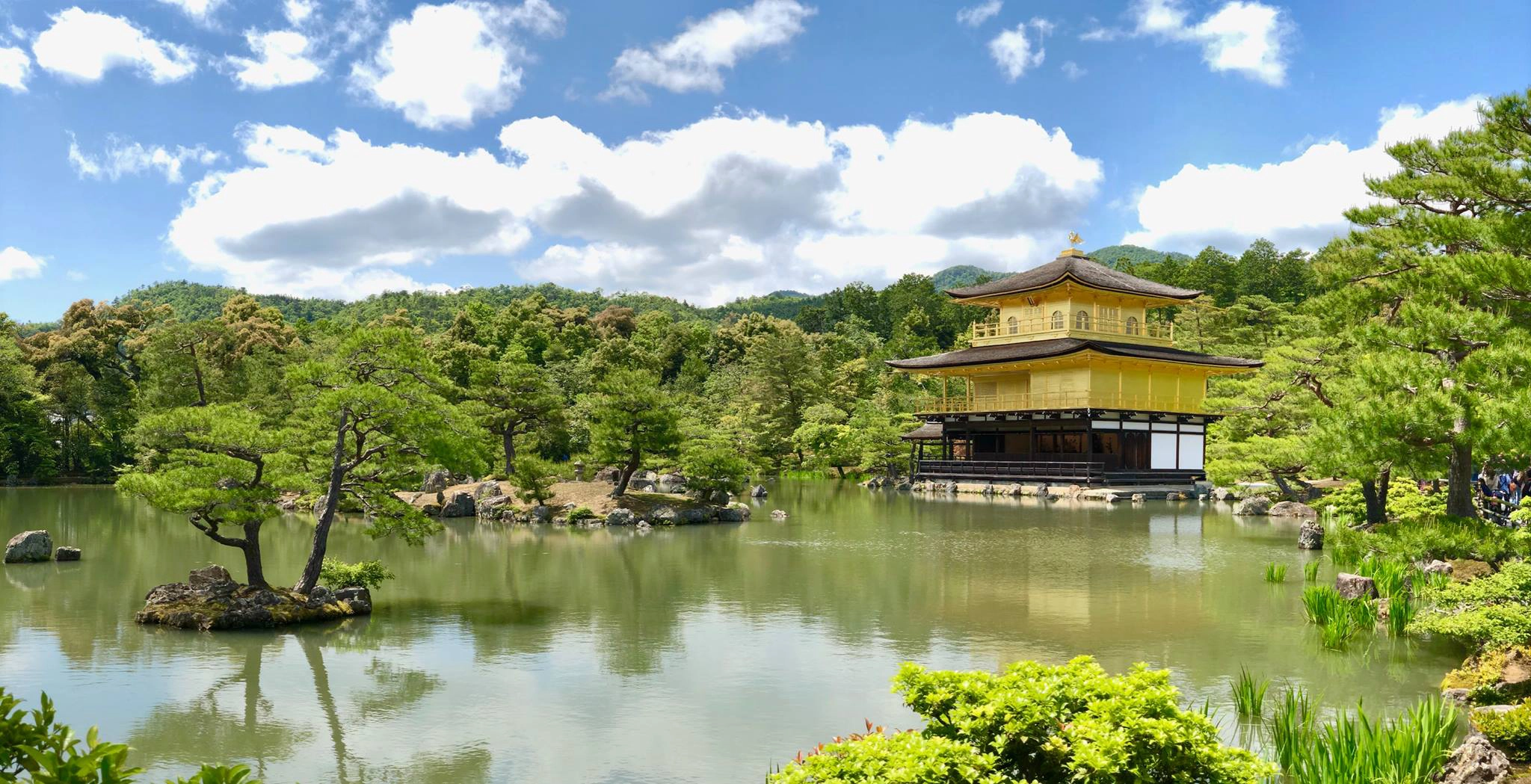 Kinkaku-ji (chùa gác vàng, gọi tắt là chùa vàng). Kinkaku-ji (chùa gác vàng, gọi tắt là chùa vàng).