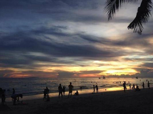 kinh-nghiem-mac-ca-o-boracay-cua-nu-du-khach-ha-noi-ivivu-2