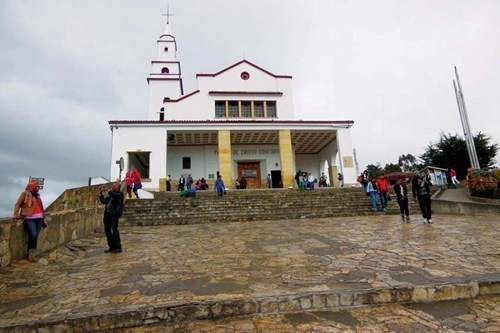 El Senor Caido trên đỉnh Monserrate