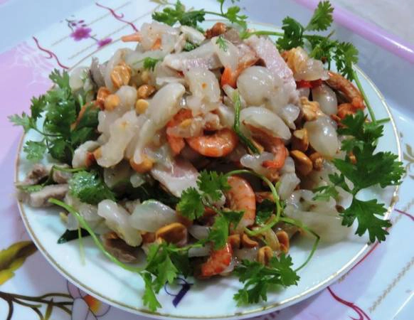 Hấp dẫn đĩa gỏi bòn bon - Ảnh: Thanh Ly