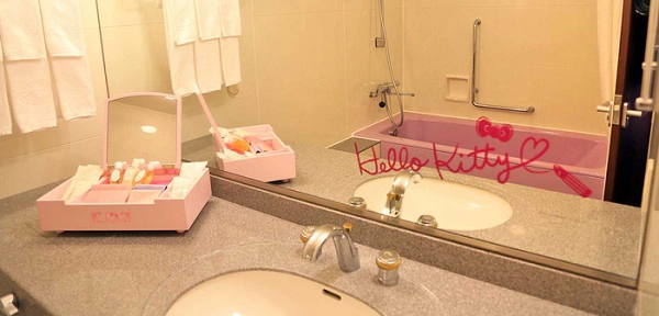 lam-cong-chua-trong-khach-san-hello-kitty-ivivu-5