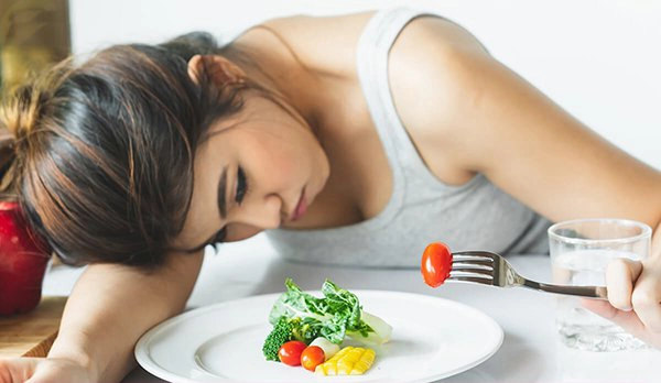 làm sao để biết cơ thể thiếu chất gì