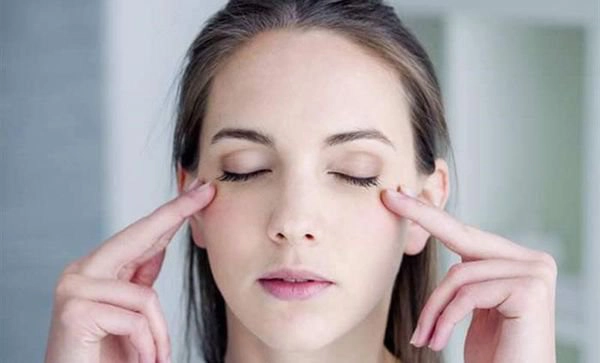 đôi mắt mệt mỏi