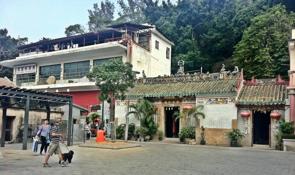 Đền Kwan Tai nổi tiếng ở Tai O. Ảnh: Anilegna Đền Kwan Tai nổi tiếng ở Tai O. Ảnh: Anilegna