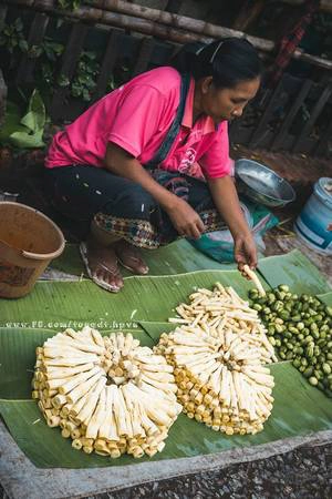 lao-co-mot-noi-binh-yen-o-ngay-canh-viet-nam-ivivu-20