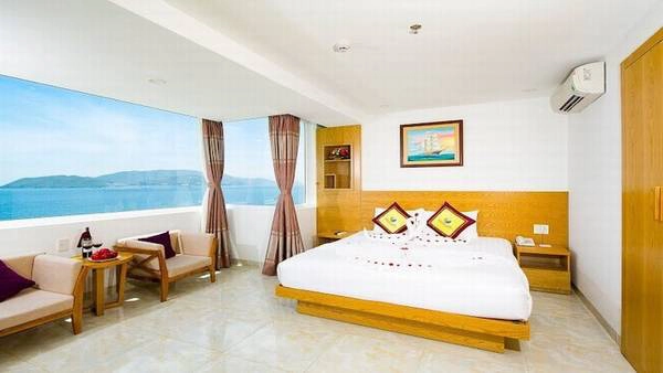 le-2-9-nghi-duong-tai-khach-san-majestic-nha-trang-gia-chi-1tr210-ivivu-3