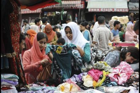 eid-ul-fitr_shopping_08_29_2011