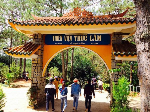 lich-trinh-2n1d-tron-Sai-Gon-du-lich-Da-Lat-giai-nhiet-nhung-ngay-nang-chi-945000-dong-ivivu-8
