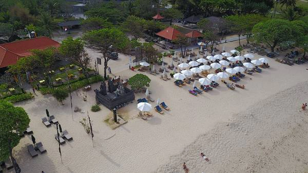 Bãi cát trắng mịn tại Nusa Dua Beach