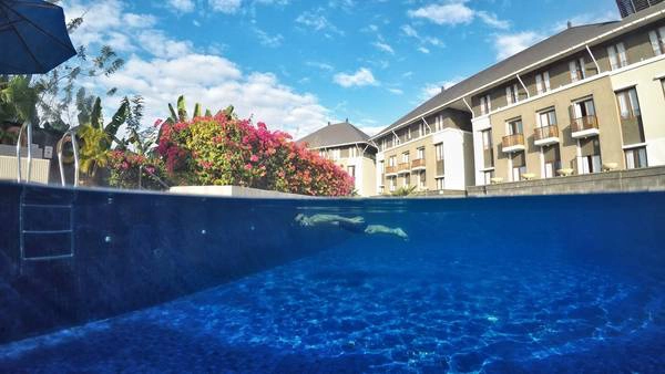 Bơi lặn ở khách sạn Mercure Bali Nusa Dua