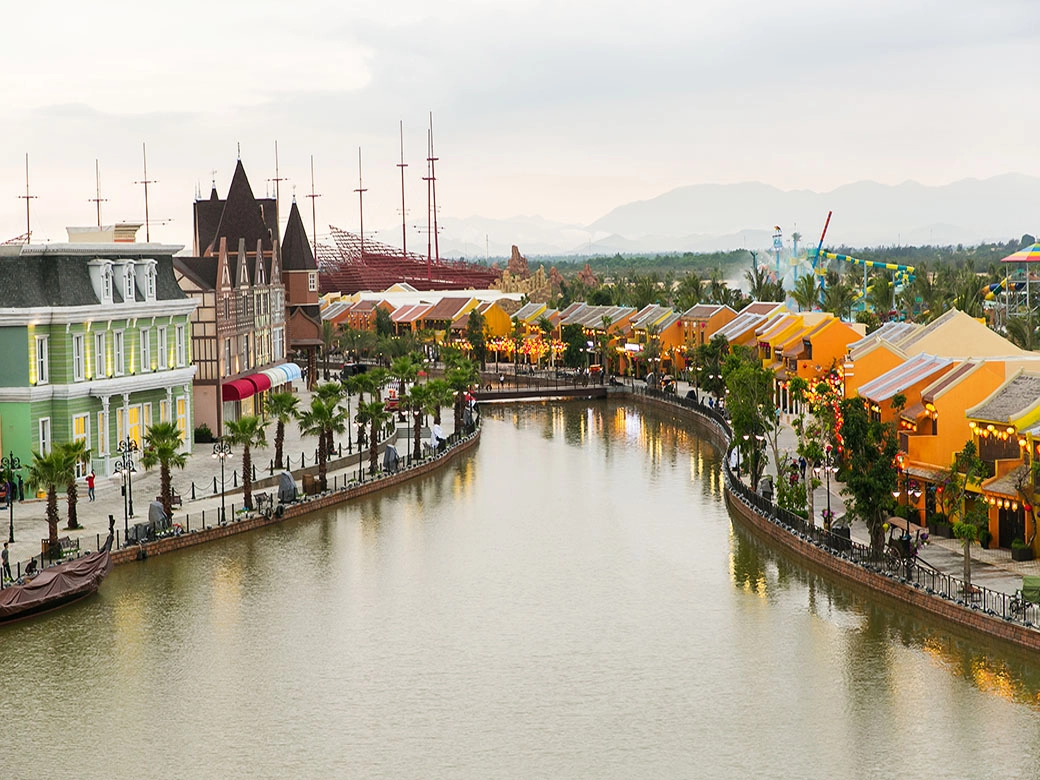 Phố cổ ven sông Phố cổ ven sông