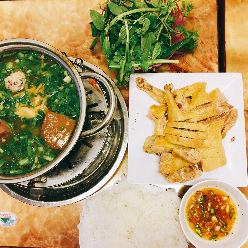 lich-trinh-chi-tiet-du-lich-a-noi-ninh-binh-moc-chau-trong-8-ngay-ivivu-1