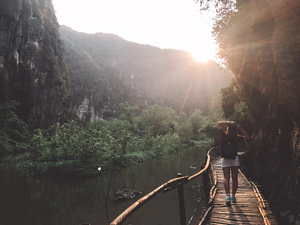 lich-trinh-chi-tiet-du-lich-a-noi-ninh-binh-moc-chau-trong-8-ngay-ivivu-16