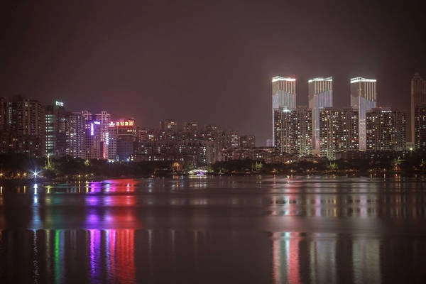 Nam Ninh về đêm. Nam Ninh về đêm.