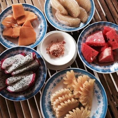 Thưởng thức trái cây vườn ngon ngọt. Ảnh: @zalilahzulkefly_ Thưởng thức trái cây vườn ngon ngọt. Ảnh: @zalilahzulkefly_