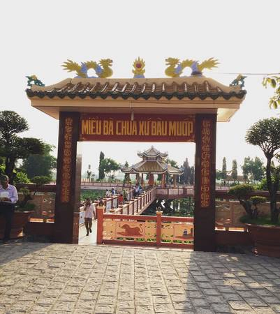 lich-trinh-goi-y-2n1d-hanh-huong-Via-Ba-Chua-Xu-o-An-Giang-ivivu-4