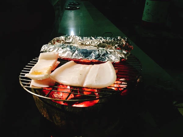 BBQ cùng những người bạn.